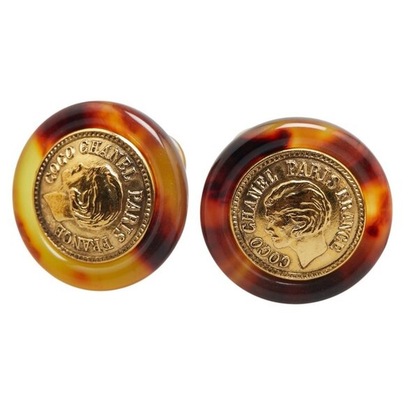 CHANEL Jewelry - CHANEL Vintage Gold Earrings